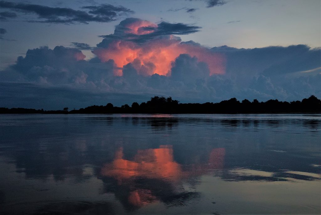 lightening_cloud_stung_treng_cambodia